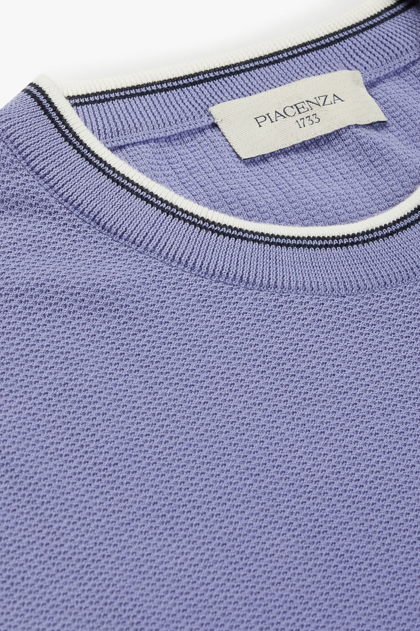 Lilac shell stitch short sleeve shirt with white edge