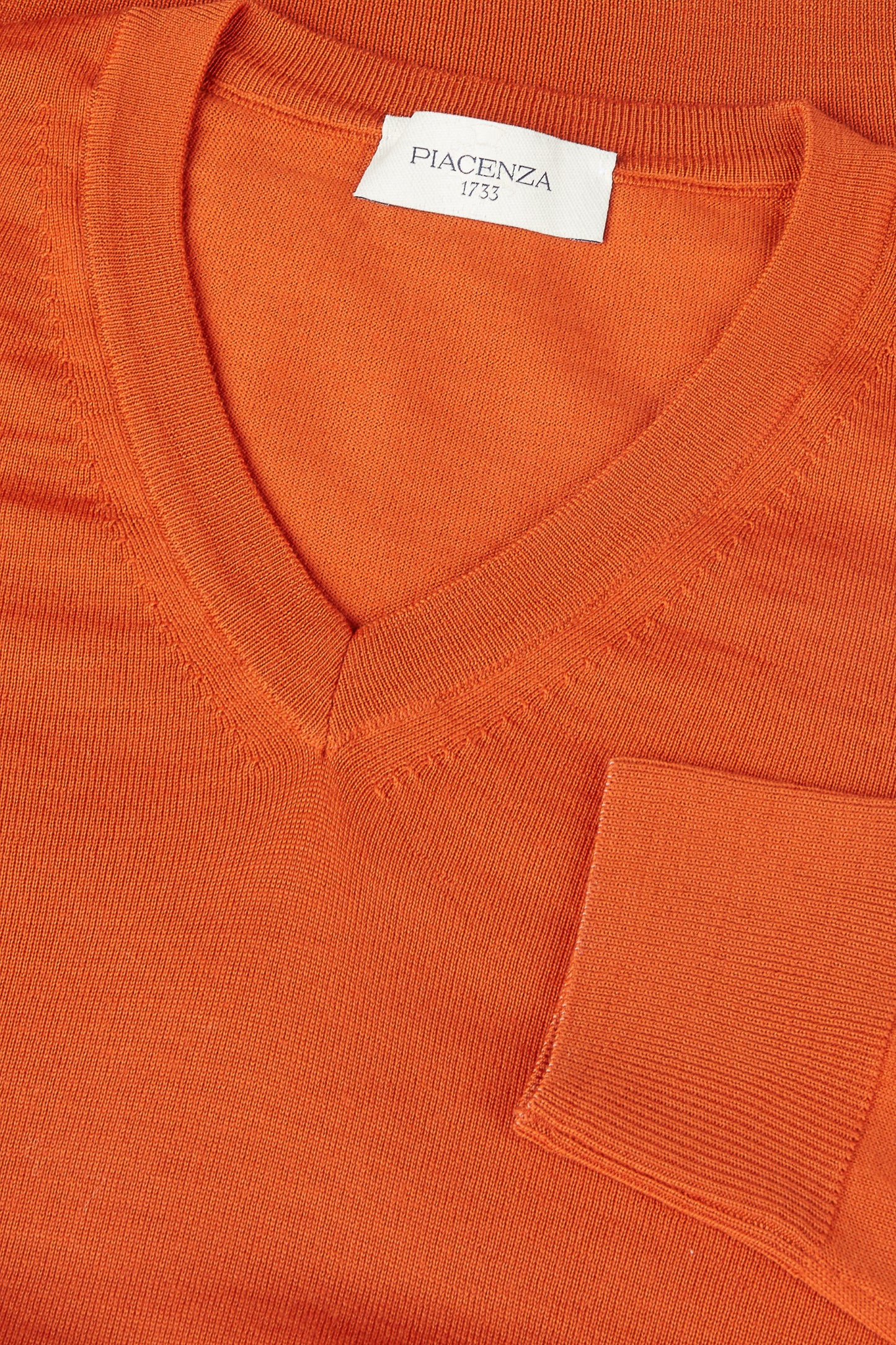 Scollo V lana merino super fine arancio