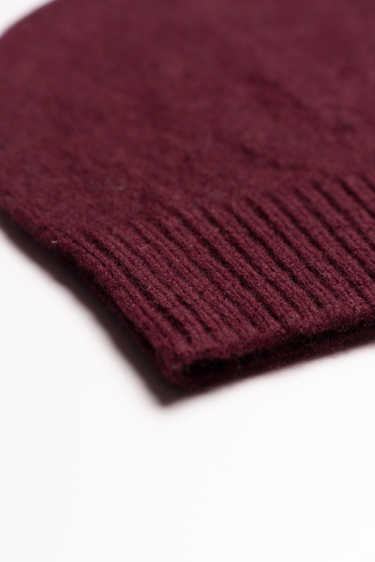 Burgundy shaved cap with ribbed bottom